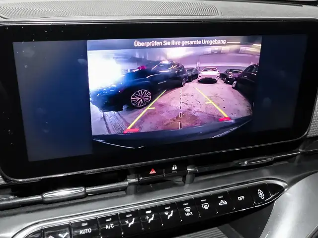 Fiat 500e view 7