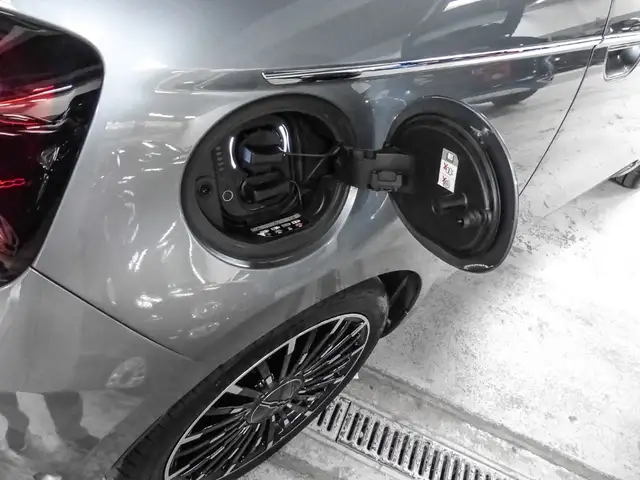 Fiat 500e view 13