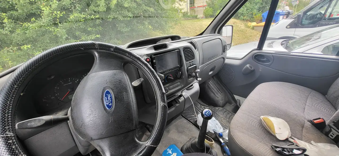 Ford Transit 100 D, foto 5