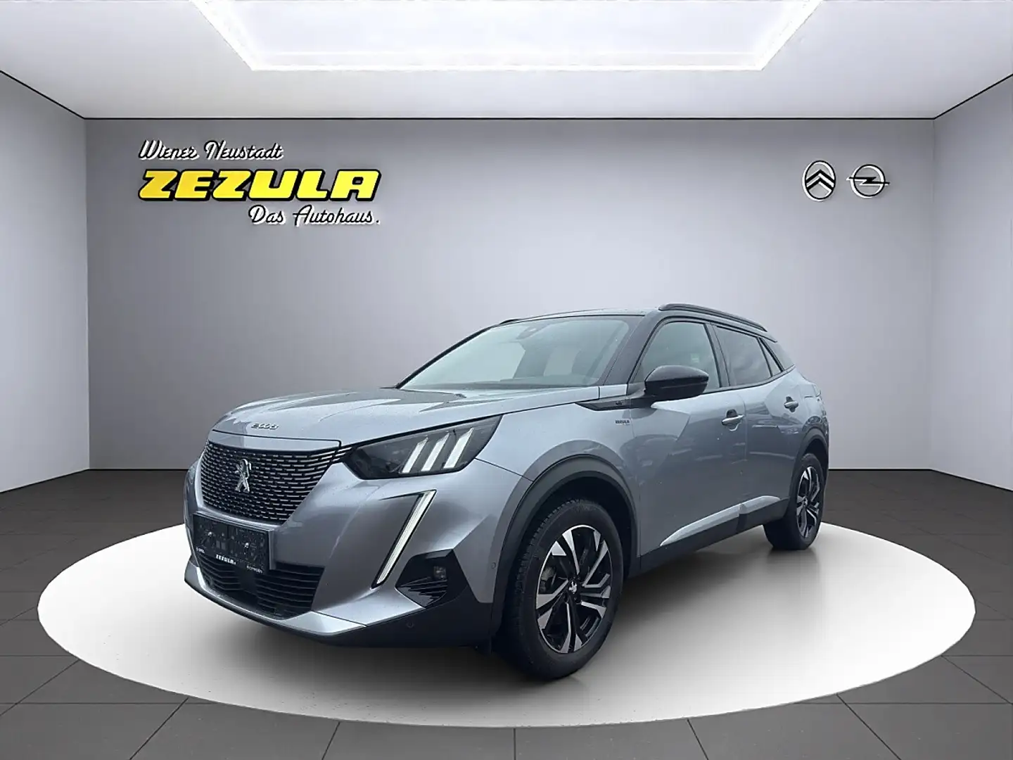 Peugeot e-2008 50kWh GT Grau - 1