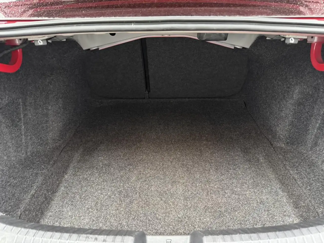 Volkswagen Jetta снимка Volkswagen Jetta