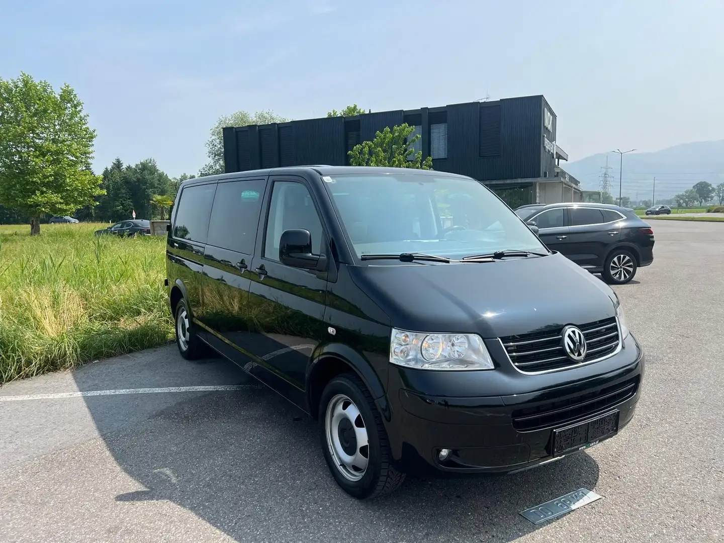 Volkswagen T5 Caravelle Lang DPF Trendline Schwarz - 2