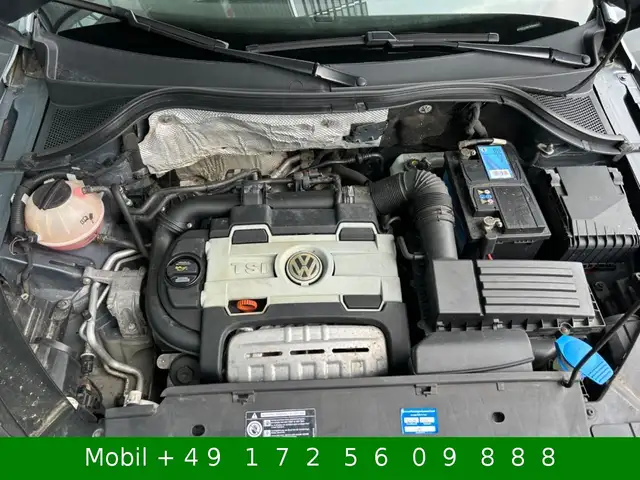 Volkswagen Tiguan view 5