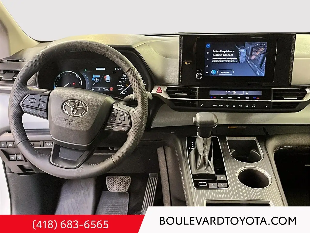 Toyota Sienna снимка Toyota Sienna