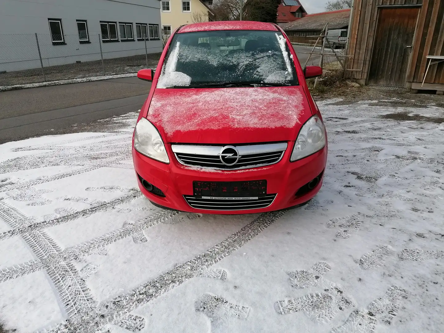 Opel Zafira 2.2 Klima ohne Tüv Euro 4 Tempomat 7-Sitzer Rot - 2