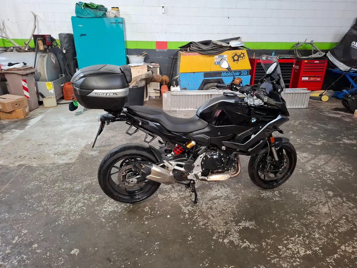 BMW F 900 XR Negru - 2
