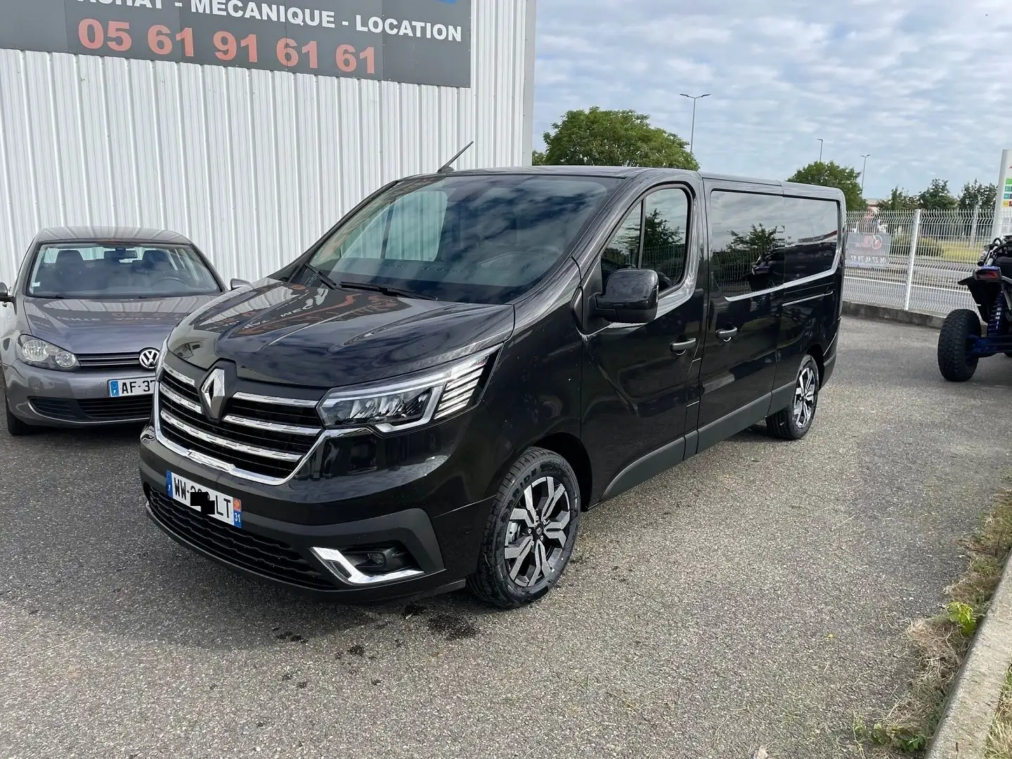 Renault Trafic L2H1 3T 2.0 BLUE DCI 150CH CABINE APPROFONDIE GRAN Noir - 1