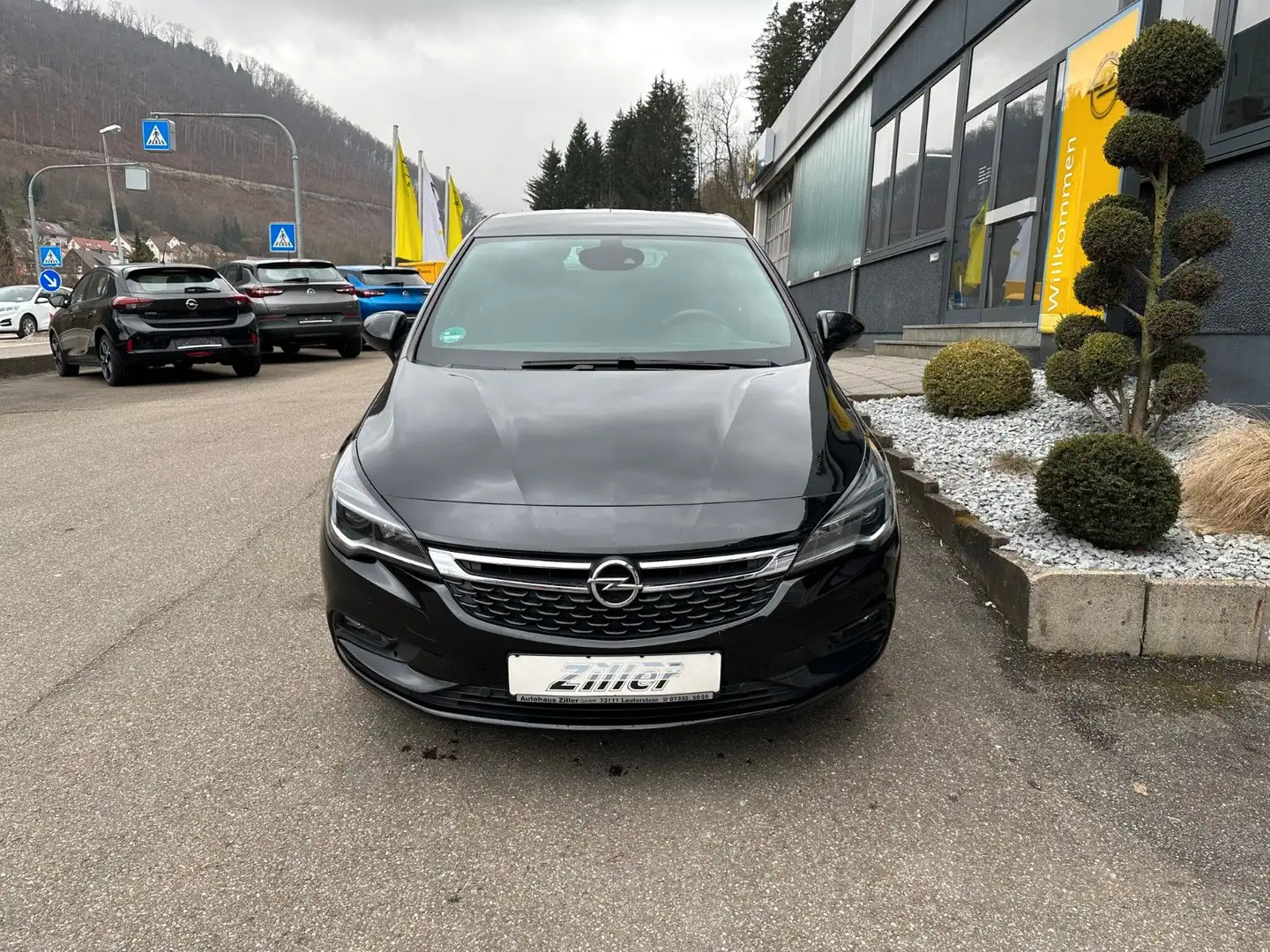 Opel Astra K Limousine Standheizung! Schwarz - 2