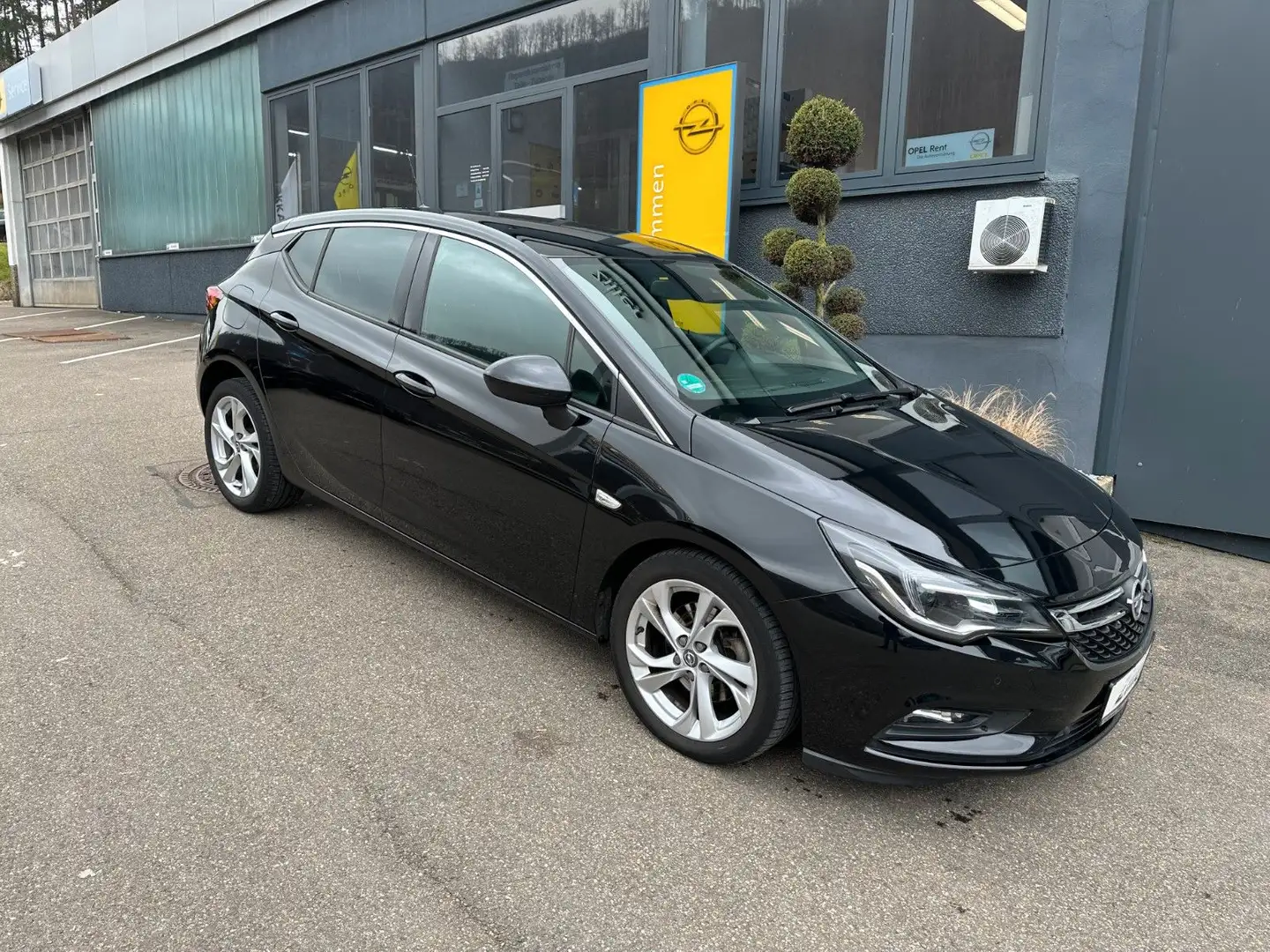 Opel Astra K Limousine Standheizung! Schwarz - 1