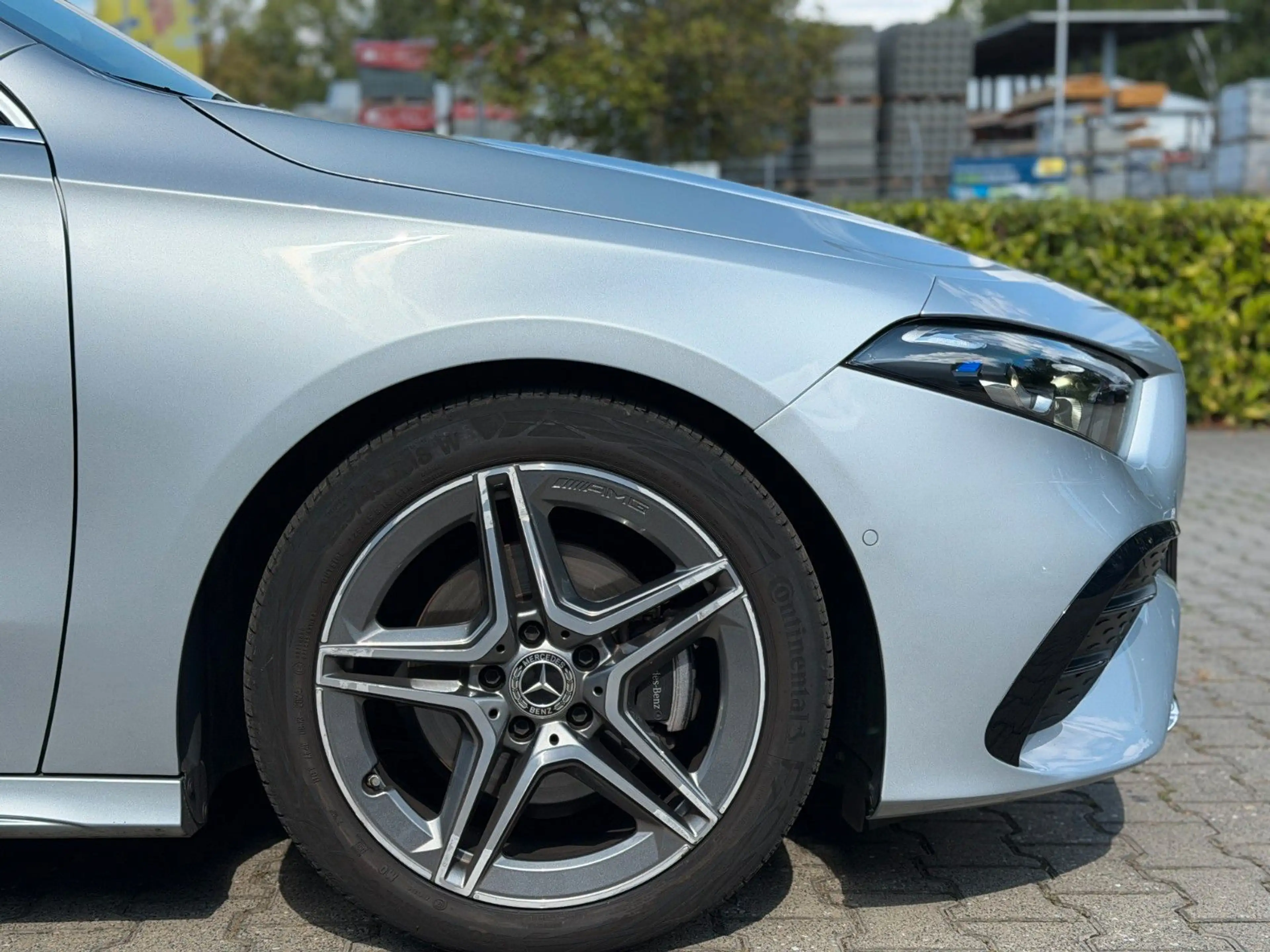Mercedes-Benz A 200 d *AMG Line *MBUX*Kamera*KeyL*Ambiente*LED — photo 9