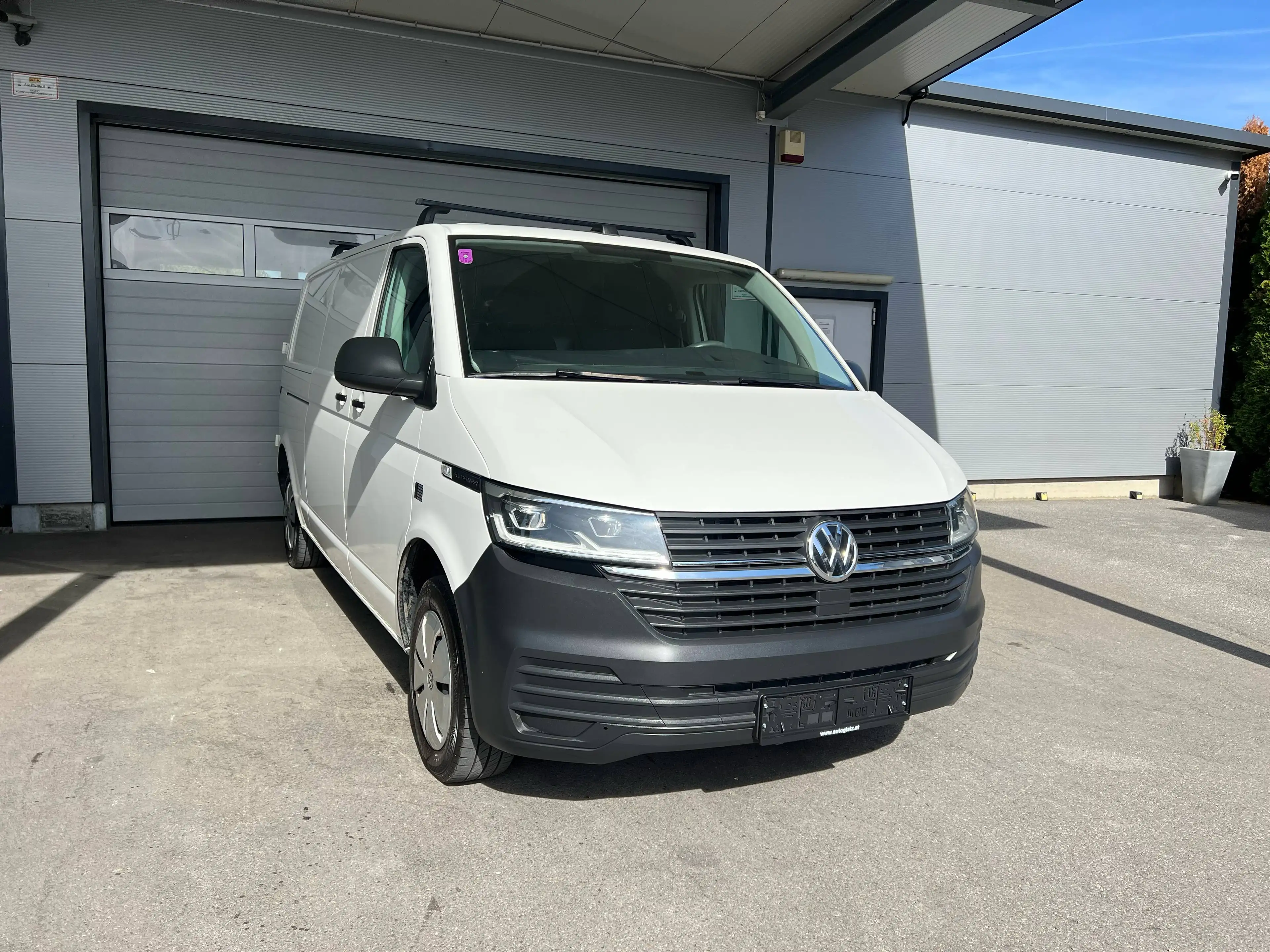 Volkswagen T6.1 Transporter Kasten LR 2,0 TDI LED-SCHEINWERFER/AHV/ZGG3,0t — photo 12