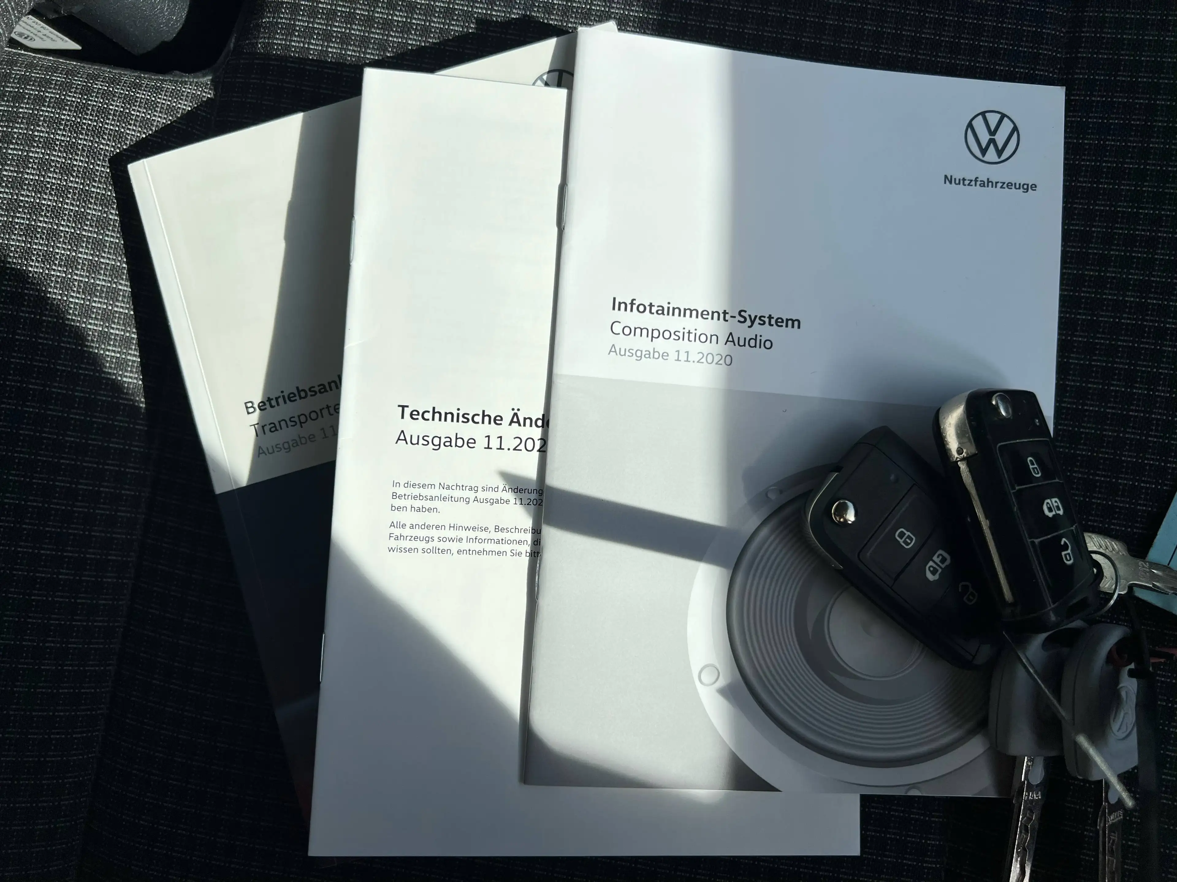 Volkswagen T6.1 Transporter Kasten LR 2,0 TDI LED-SCHEINWERFER/AHV/ZGG3,0t — photo 8
