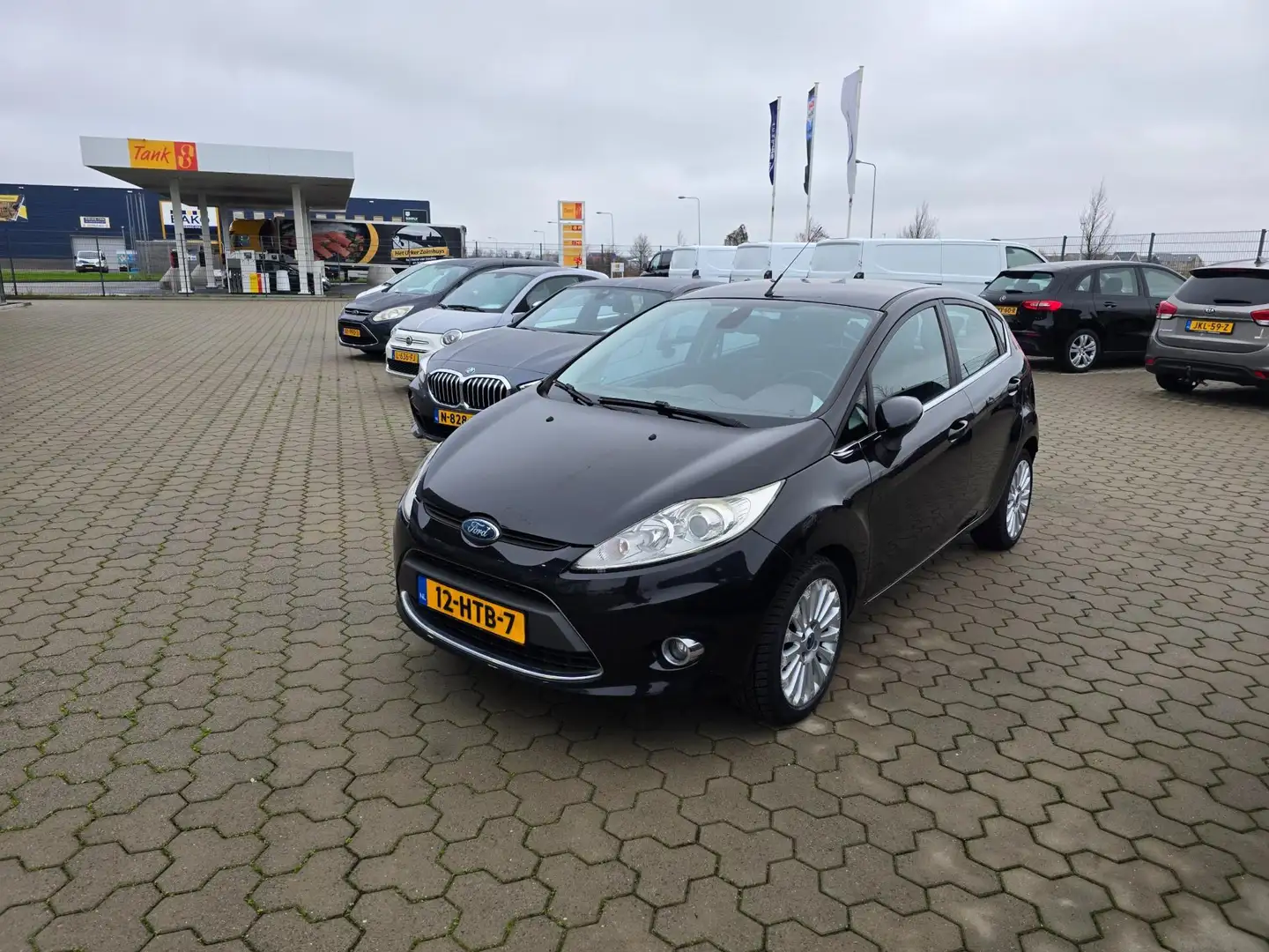 Ford Fiesta 1.25 Titanium 5Deurs | Airco | Schwarz - 2