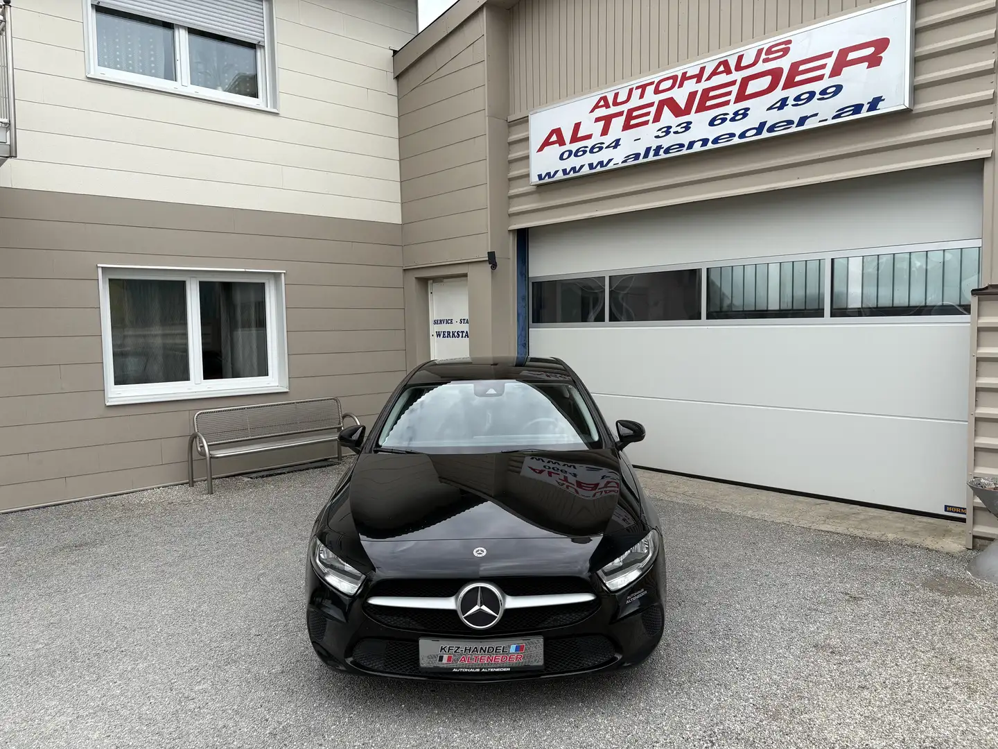 Mercedes-Benz A 160 1.BESITZ NAVI RÜCKFAHRKAMERA MBUX TEMP Schwarz - 2