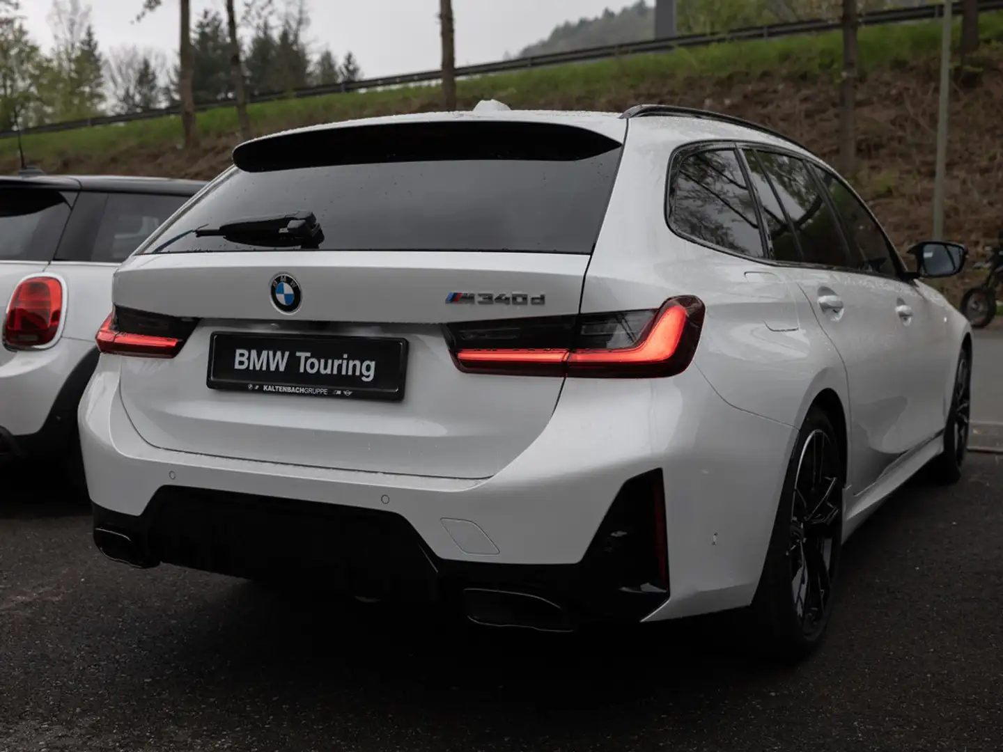 BMW 340 Md Touring xDrive FACEL. 360° PANO LED HUD Weiß - 2