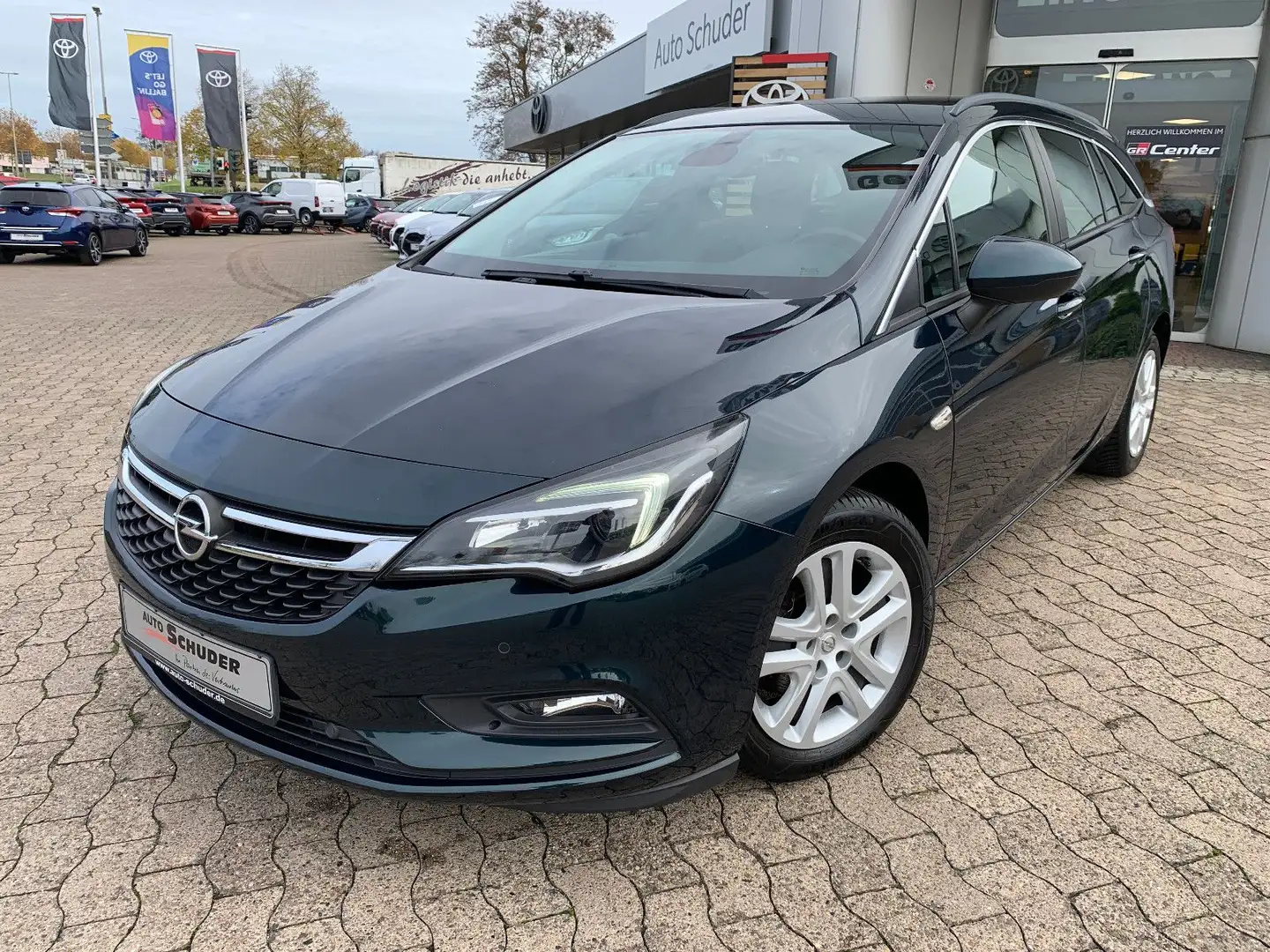 Opel Astra K Sports Tourer Edition Grün - 1