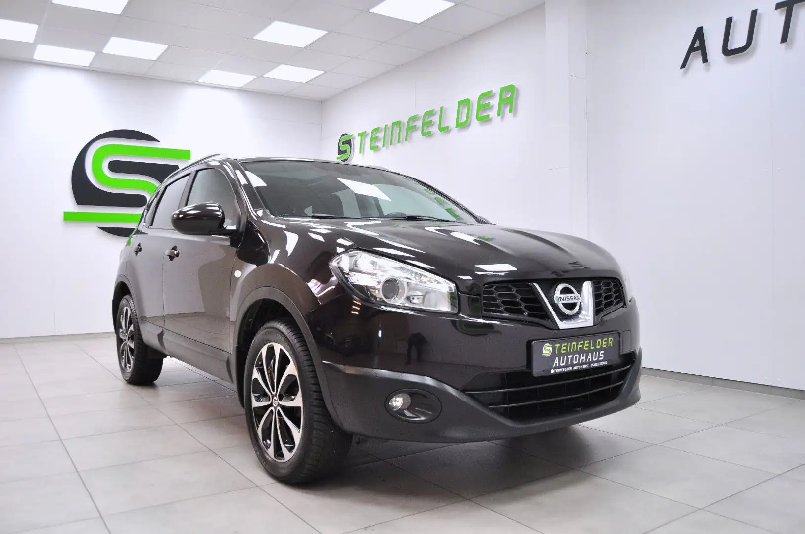 Nissan Qashqai 2.0 Visia / AHK / NAVI / PANORAMA Violett - 1