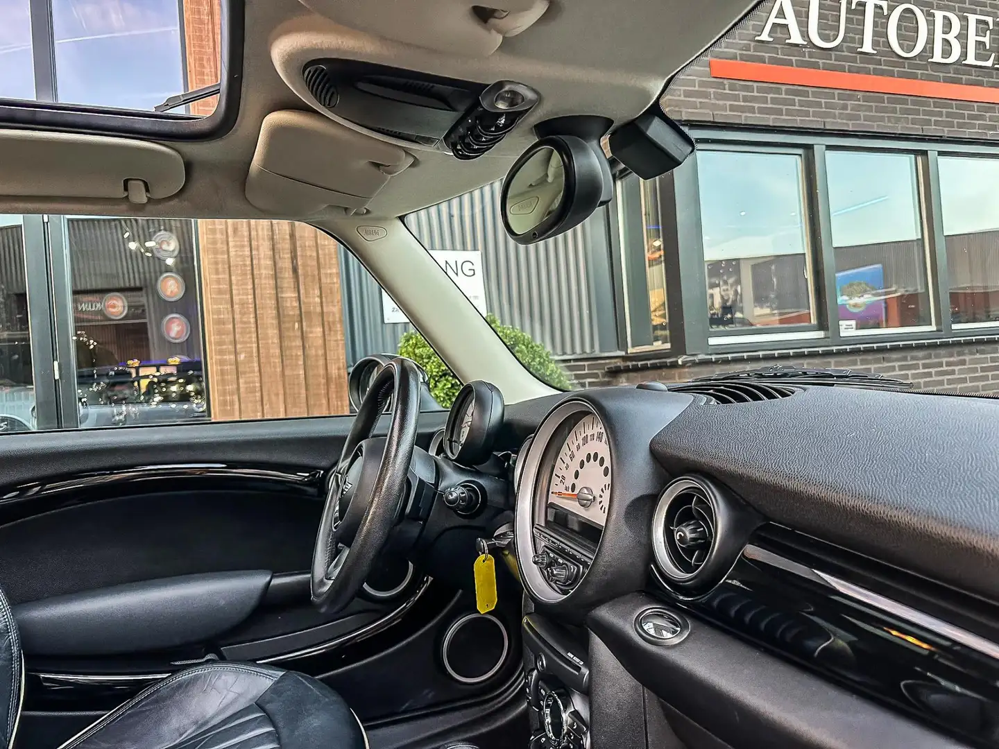 MINI Cooper S Clubman Mini 1.6 Hampton F1 aut 184pk/Leer/Pano/Xenon/Unie Zilver - 2