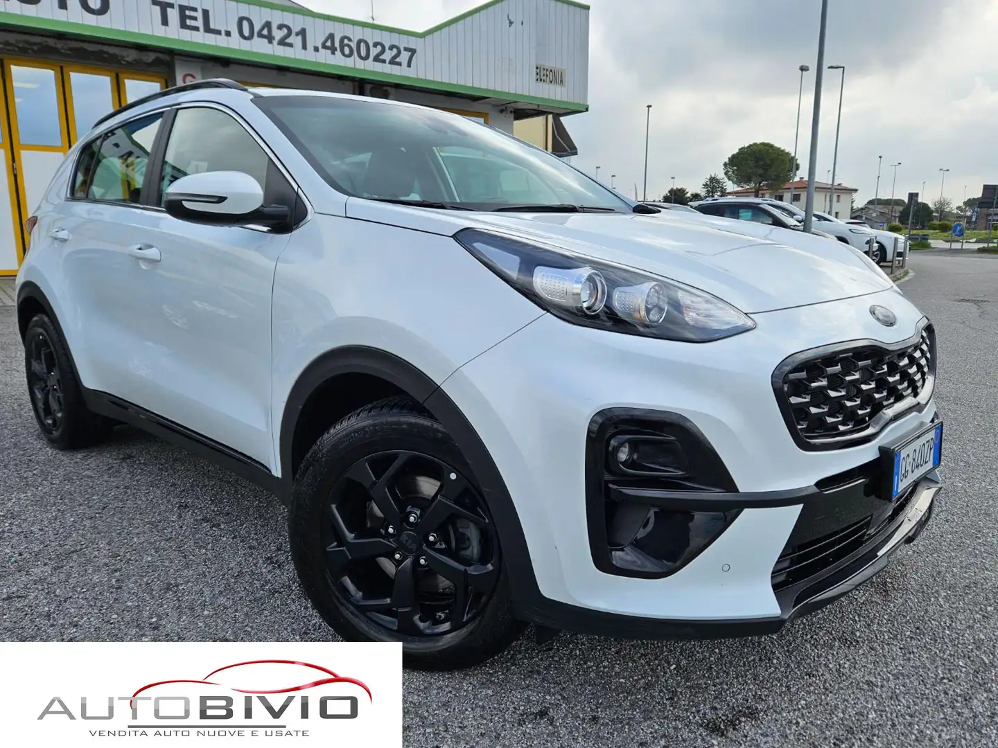 Kia Sportage 1.6 CRDI 136 CV 2WD Mild Hybrid Black Edition Bianco - 1