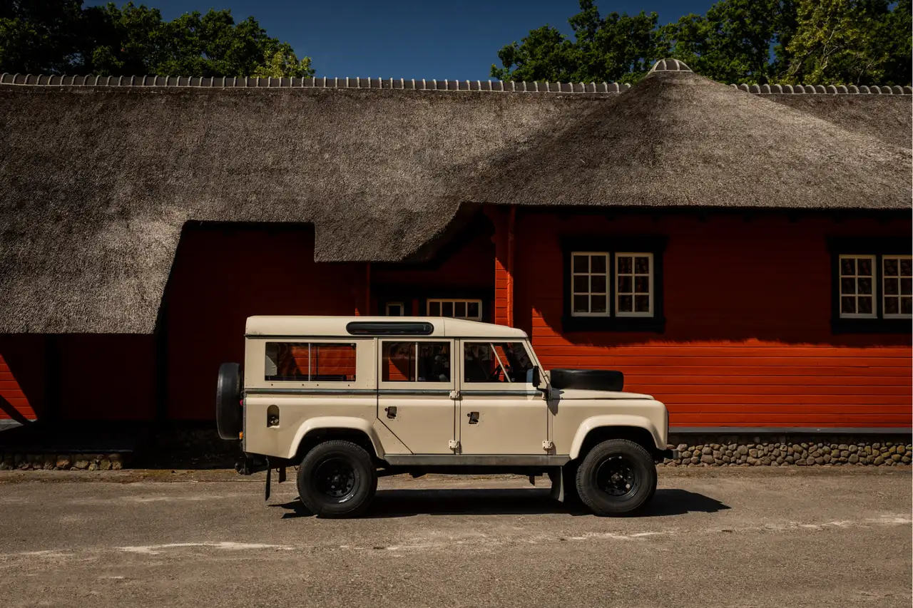 Land Rover Defender 110 Station Wagon V8 Originele staat., foto 4