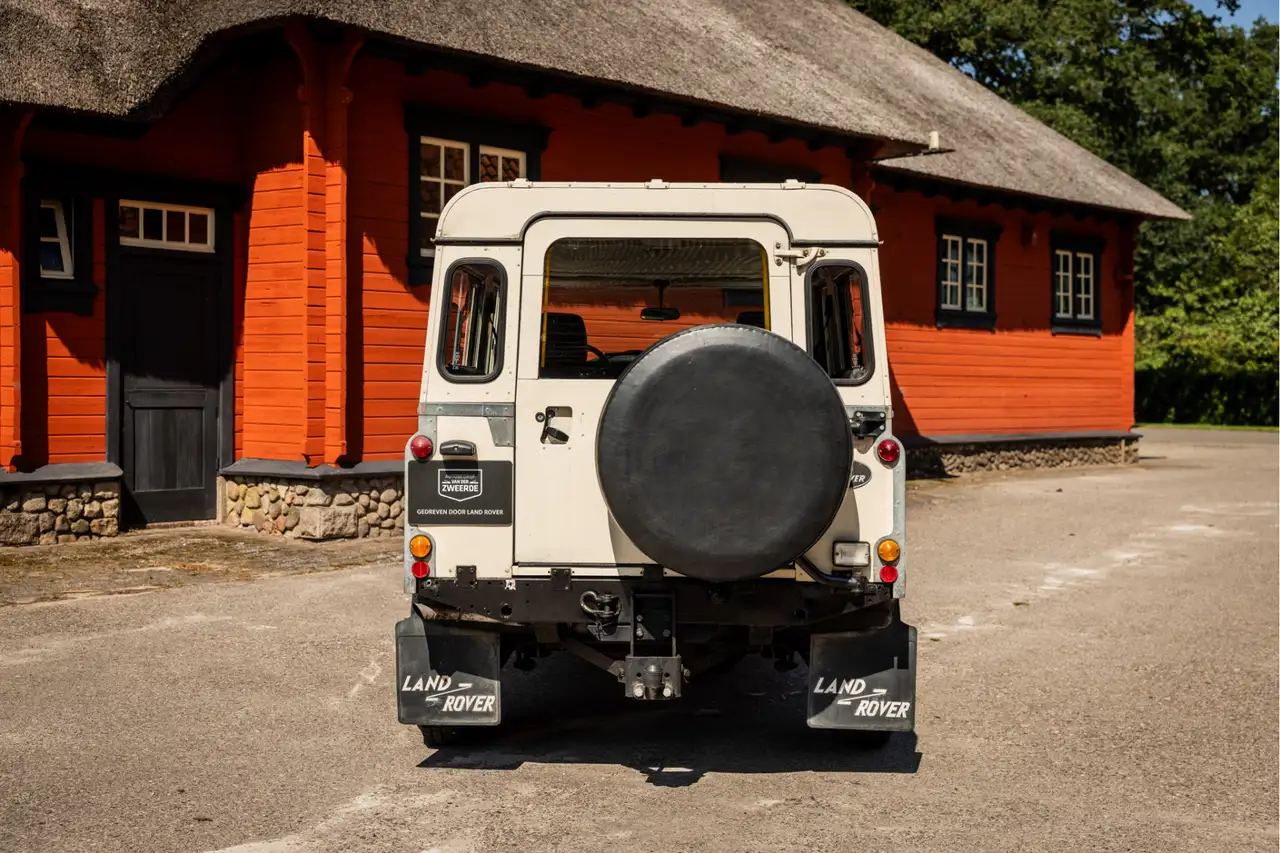 Land Rover Defender 110 Station Wagon V8 Originele staat., foto 6
