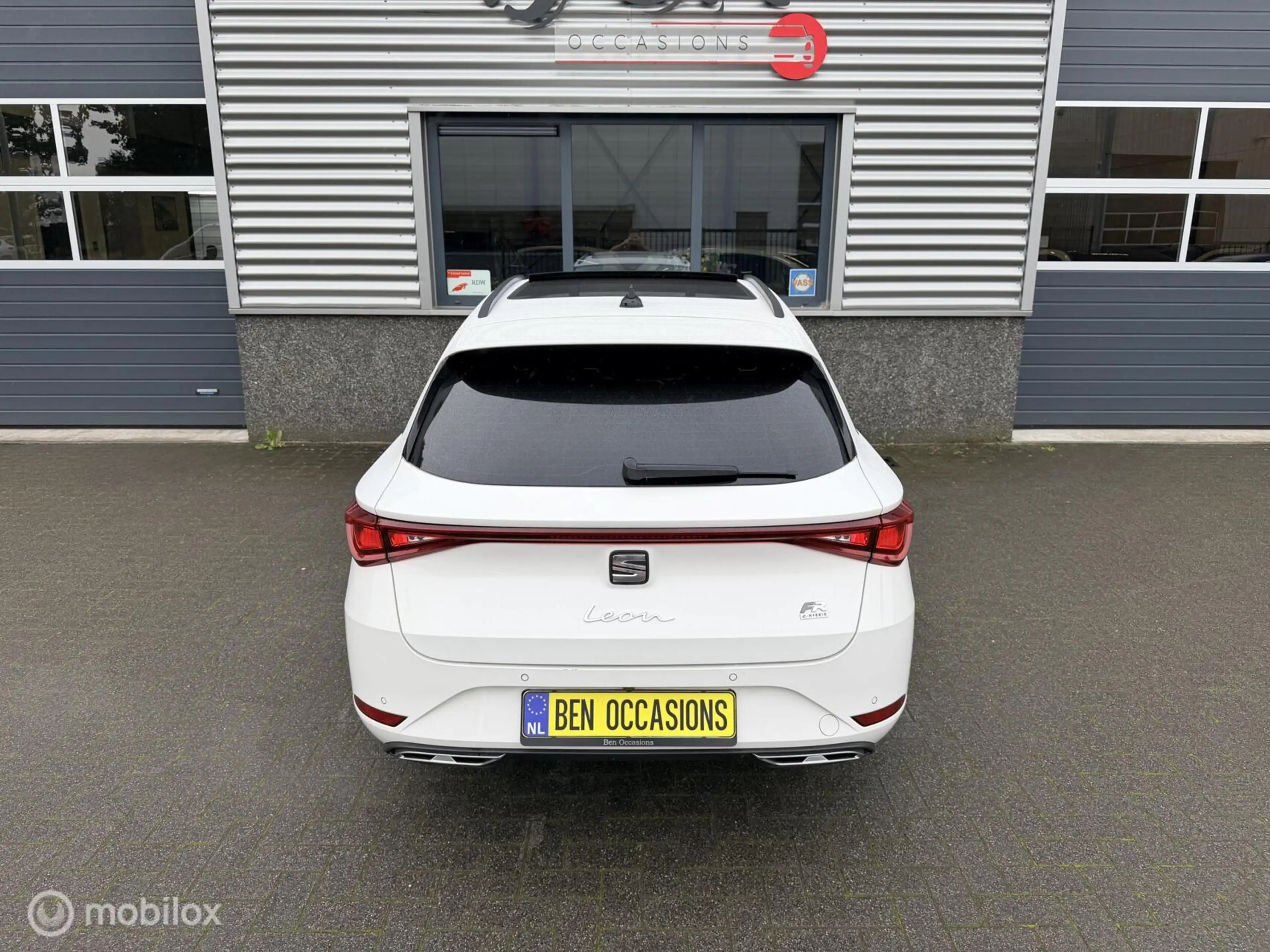 SEAT Leon e-Hybrid Sportstourer 1.4 TSI eHybrid PHEV FR — photo 12