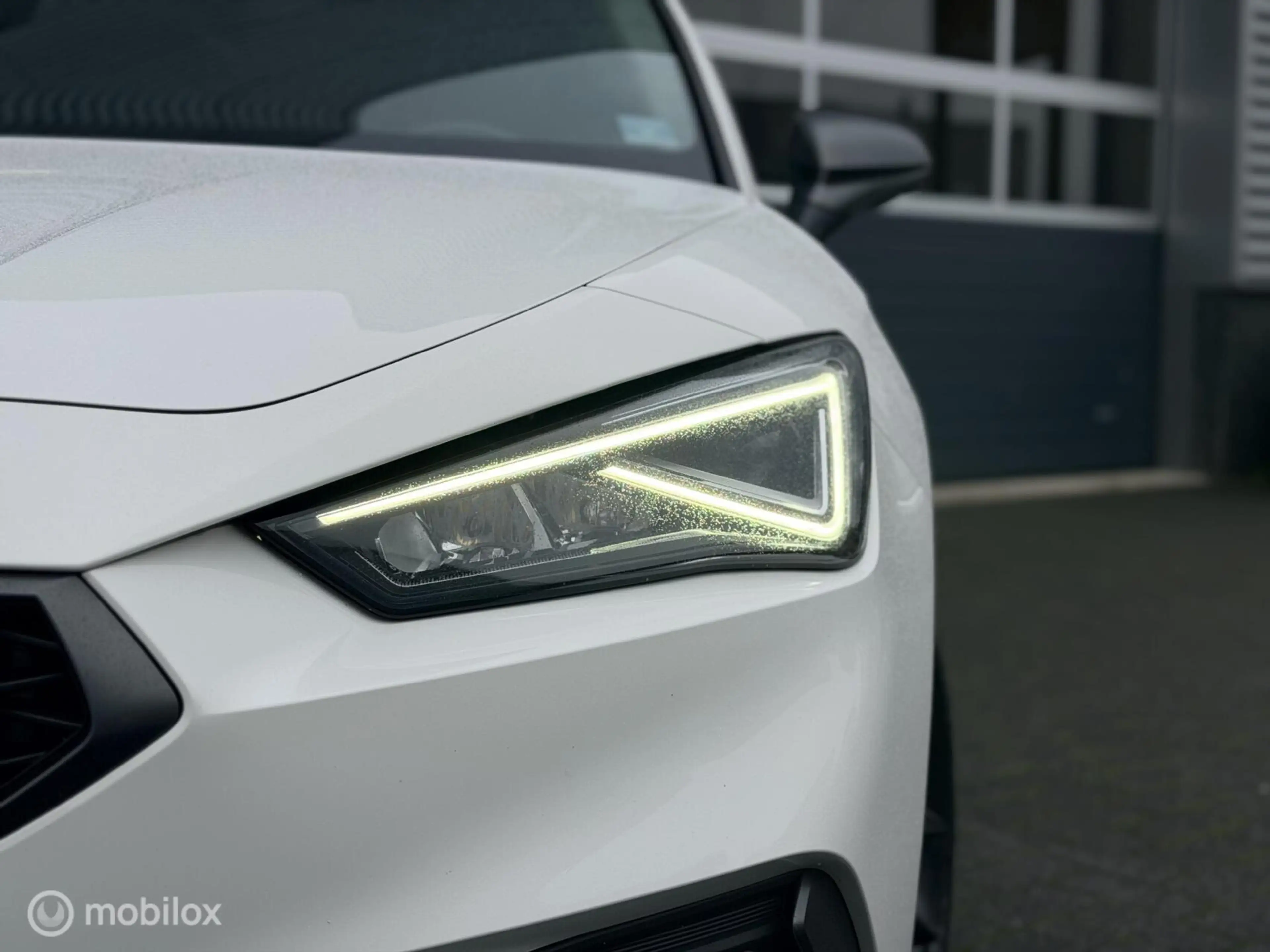 SEAT Leon e-Hybrid Sportstourer 1.4 TSI eHybrid PHEV FR — photo 4