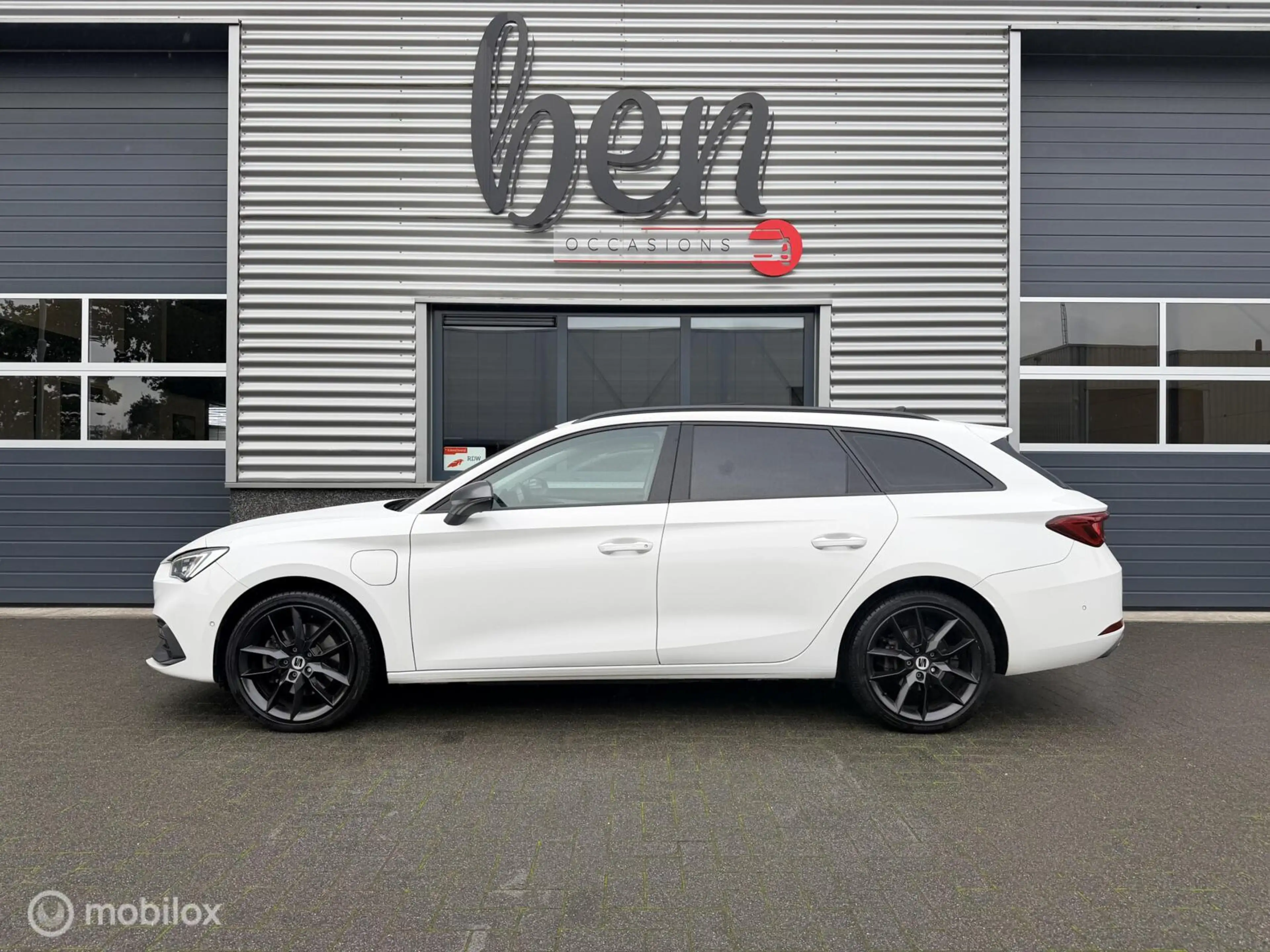 SEAT Leon e-Hybrid Sportstourer 1.4 TSI eHybrid PHEV FR — photo 13