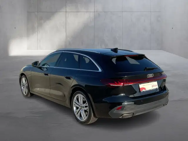 Audi A5 view 4