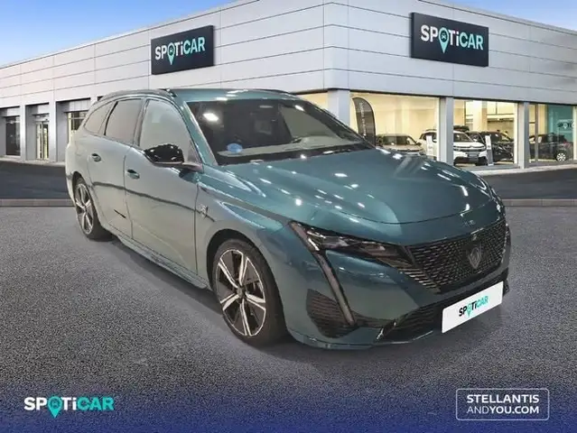 Peugeot 308 view 3