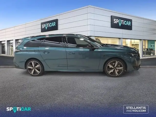 Peugeot 308 view 4