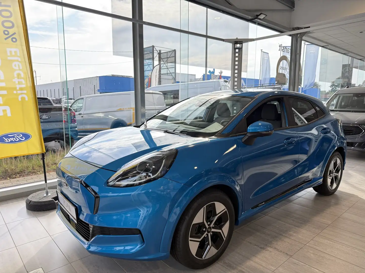 Ford Puma Electrische Puma Gen-E met Comfort Pack en Winter Bleu - 1