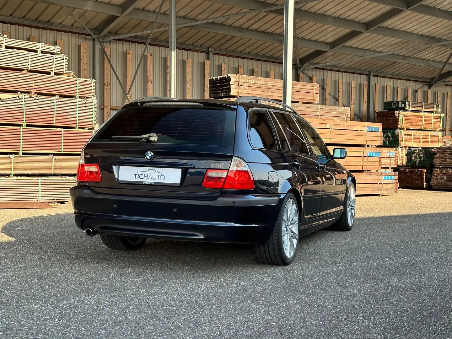 BMW 318 E46 Touring - Individual - M-Pakket 2 Bleu - 2
