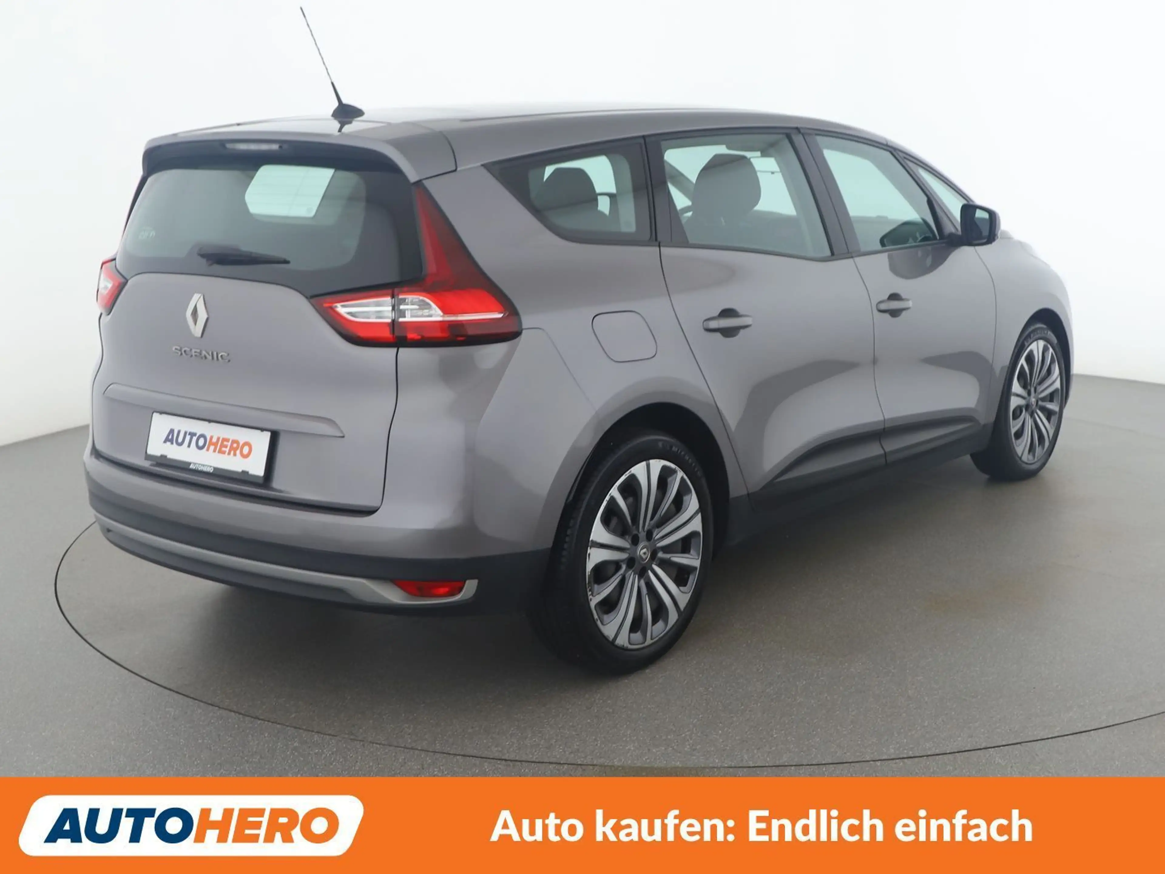 Renault Grand Scenic 1.3 TCe Energy Zen — photo 6
