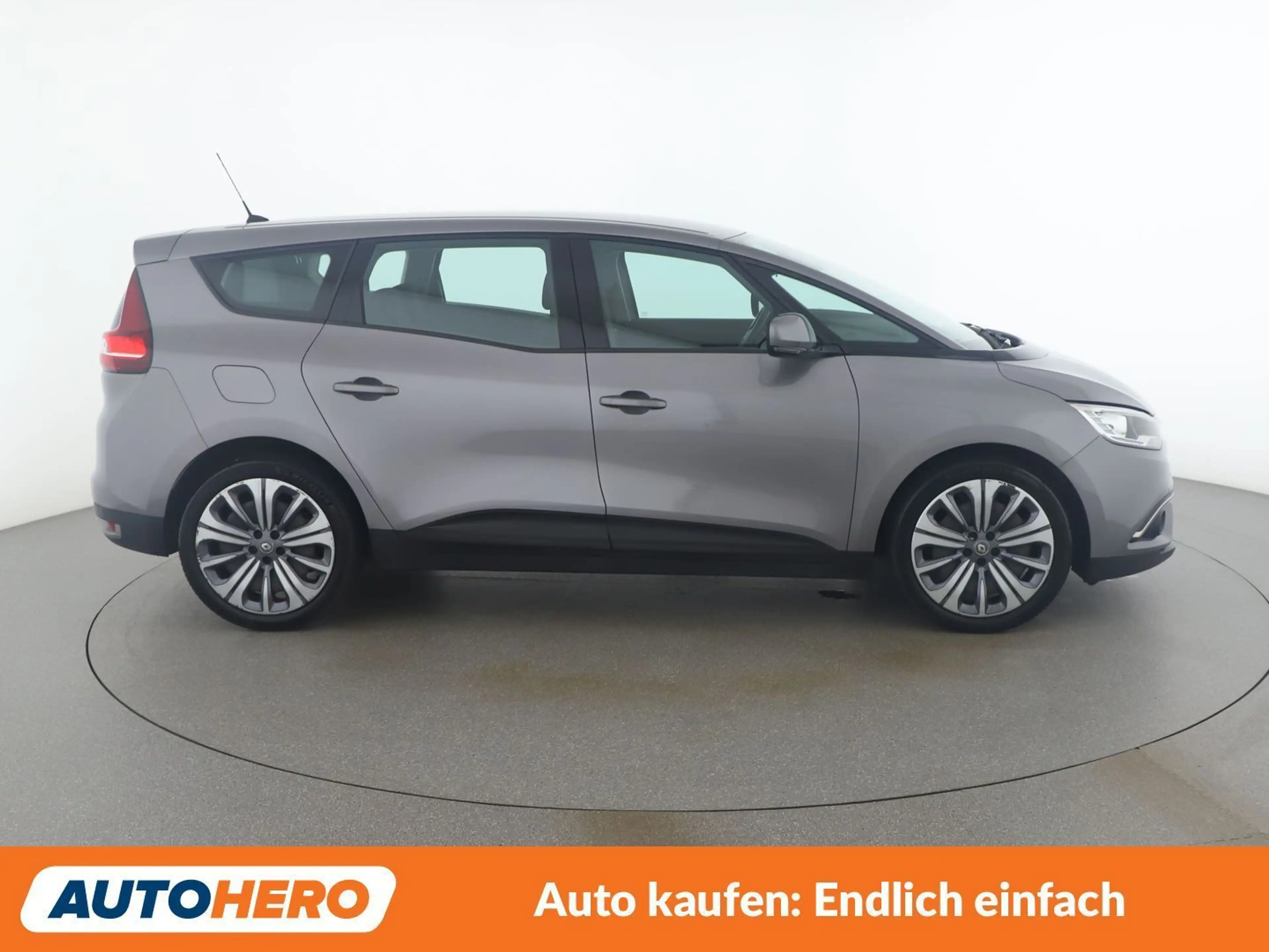 Renault Grand Scenic 1.3 TCe Energy Zen — photo 7