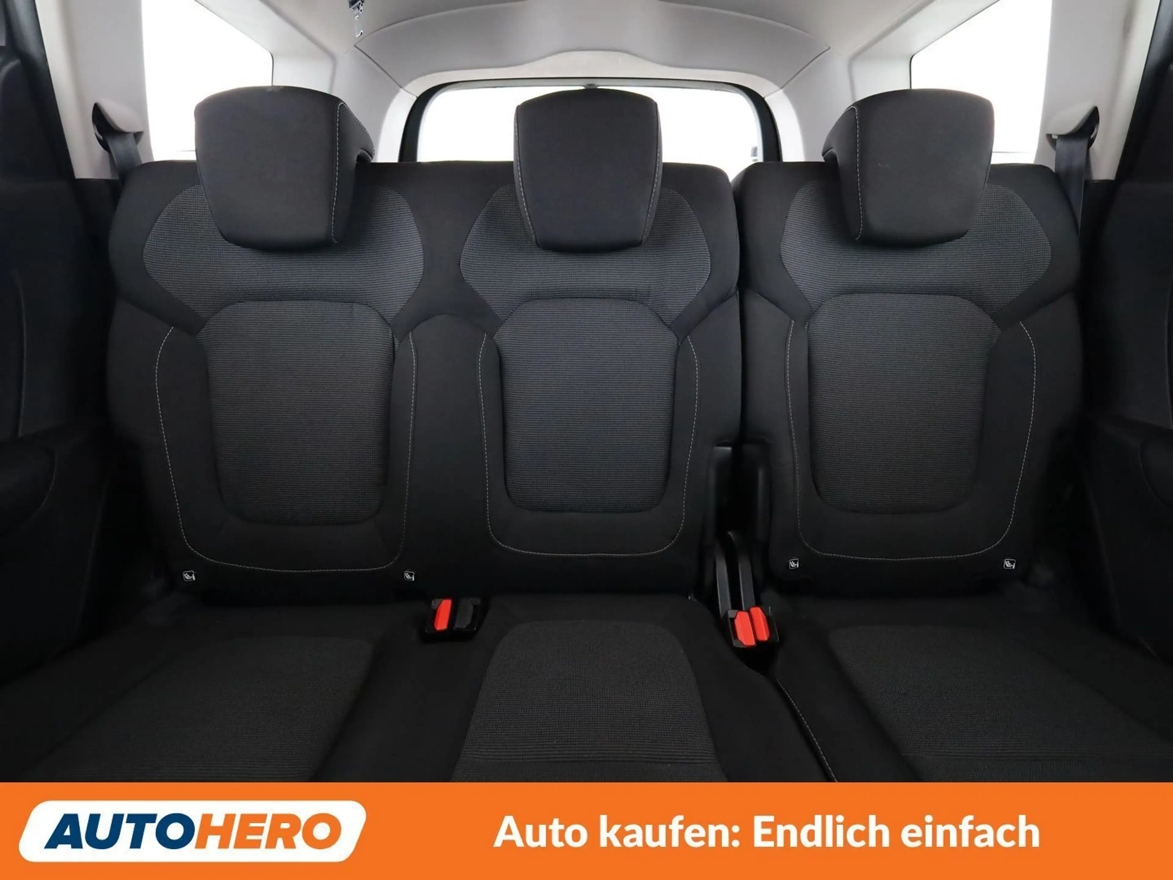 Renault Grand Scenic 1.3 TCe Energy Zen — photo 15
