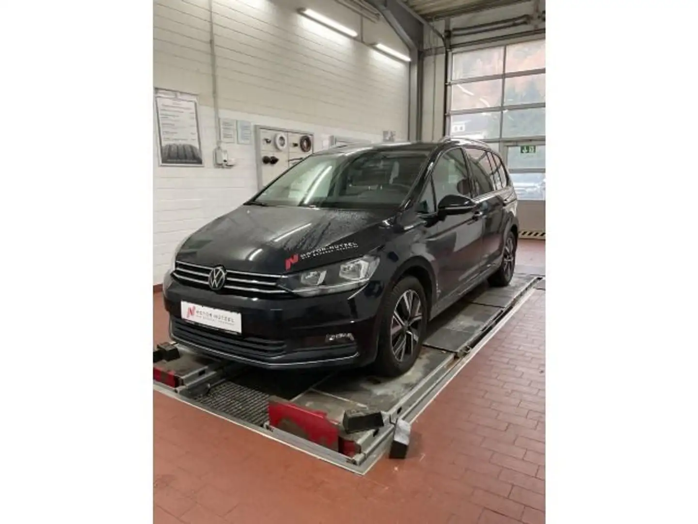 Volkswagen Touran 2.0 TDI DSG MOVE NAVI+APP+ACC+SHZ+PDC+RFK Schwarz - 2