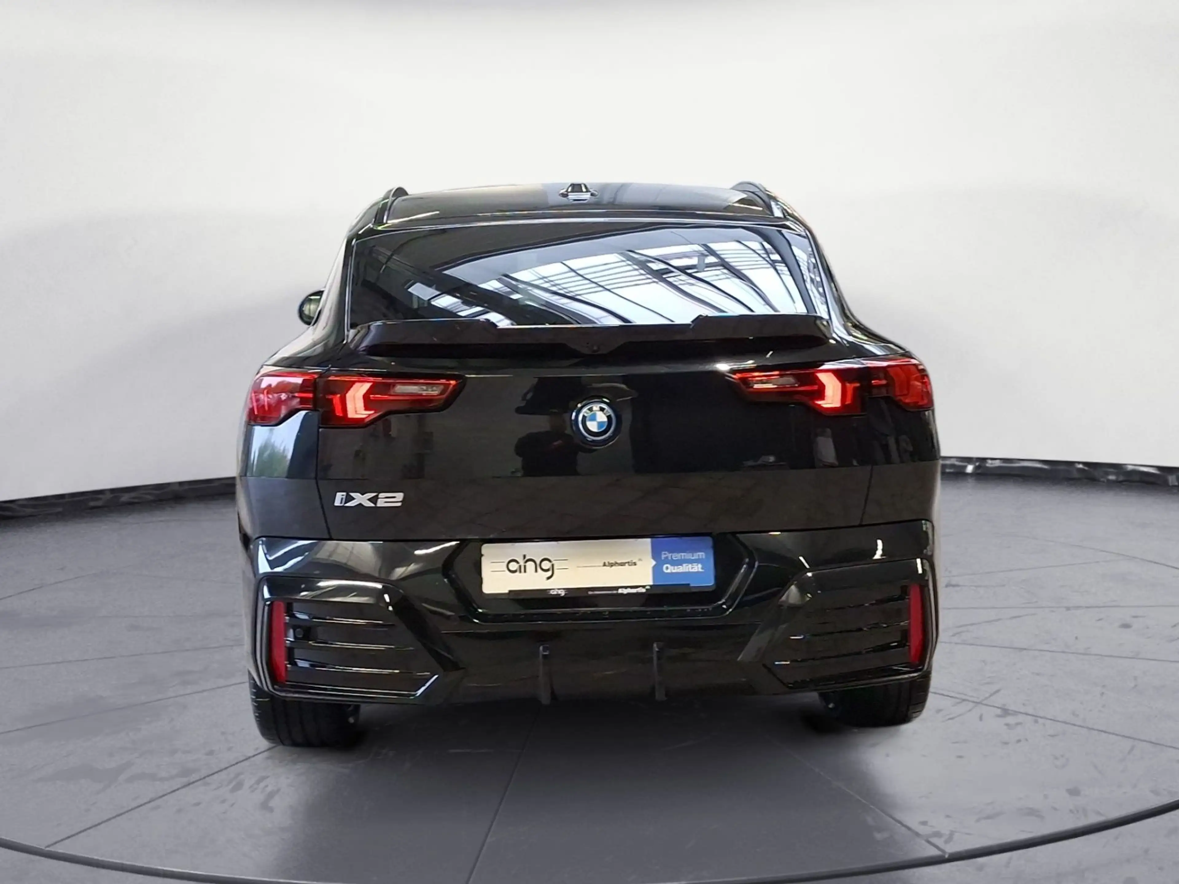 BMW iX2 xDrive30 M Sportpaket Panorama Head-Up el.Si — photo 7