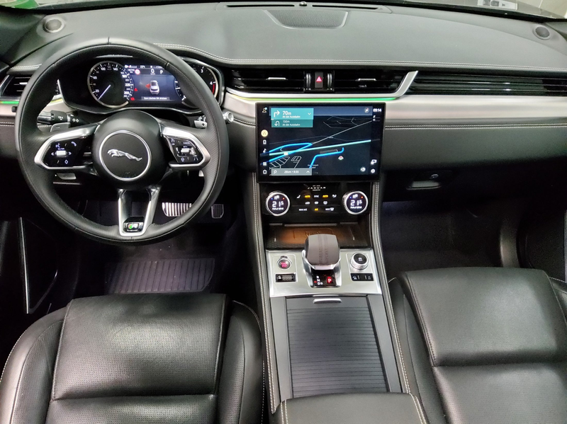 Jaguar F-Pace R-Dynamic Leder Navi LED Pano Sound — photo 5