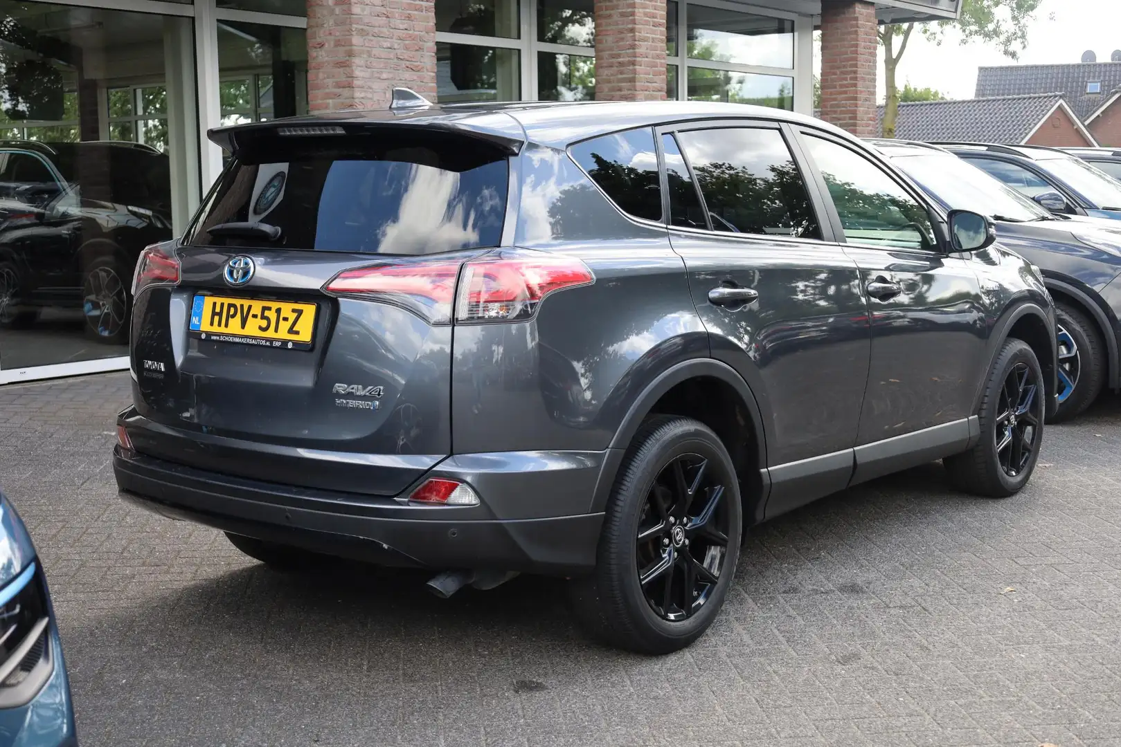 Toyota RAV 4 2.0 VVT-i Dynamic BLACK-EDITION CAMERA PANO 18"LMV Grijs - 2