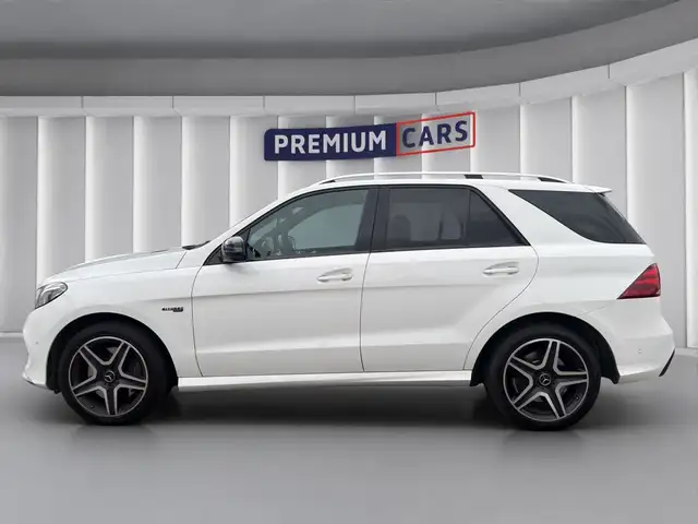 Mercedes-Benz Gle view 2