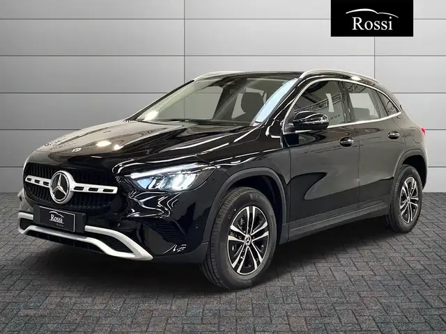 Mercedes-Benz GLA 180 d Automatic