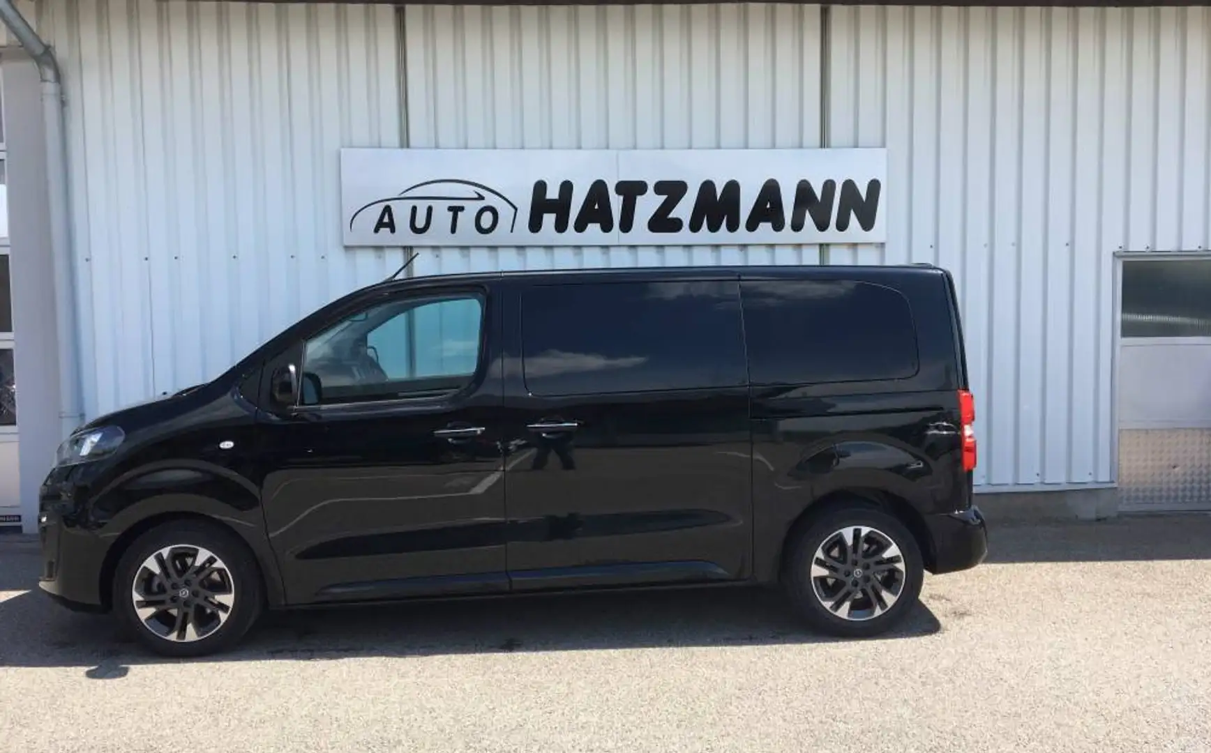 Opel Zafira Life ZAFIRA LIFE M (L2) Innovation 2,0 177PS 8G Automat Schwarz - 1