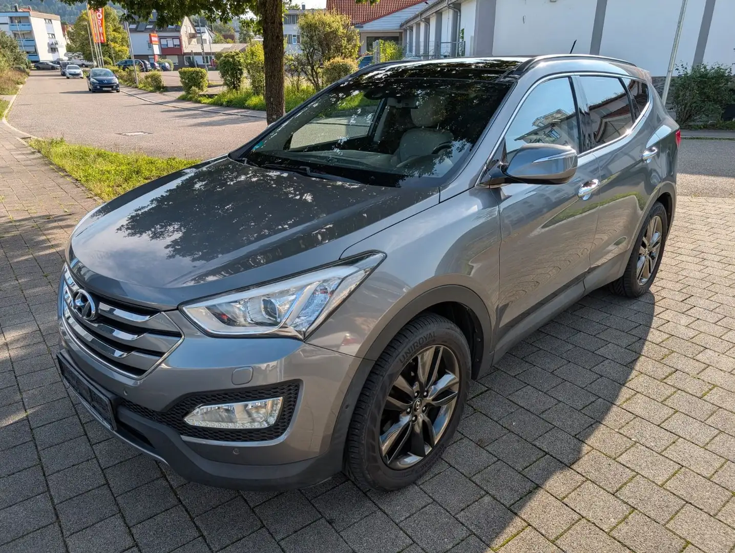 Hyundai SANTA FE Premium 4WD Automatik/Panorama/Xenon Silber - 2