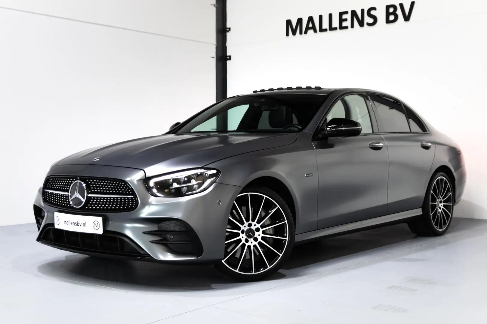 Mercedes-Benz E 300 e AMG Line MATGRIJS/MEMORY/SCHUIFDAK/360CAMERA/NIG Gris - 1