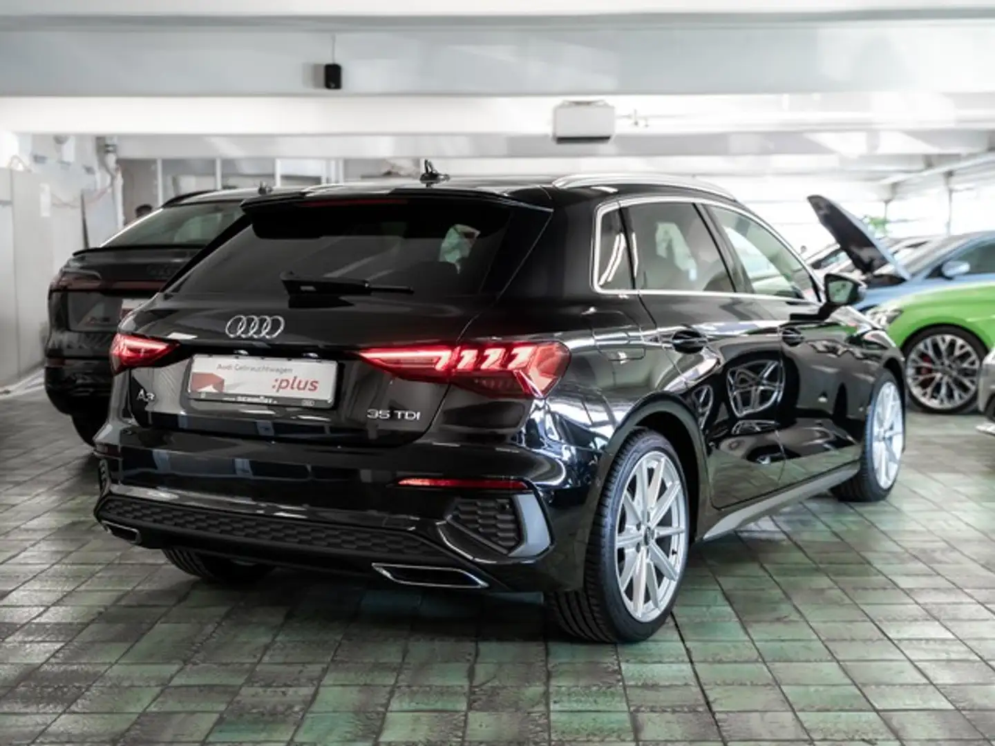 Audi A3 Sportback 35 TDI S line LM18 LED ACC Navi+ Busi... Schwarz - 2