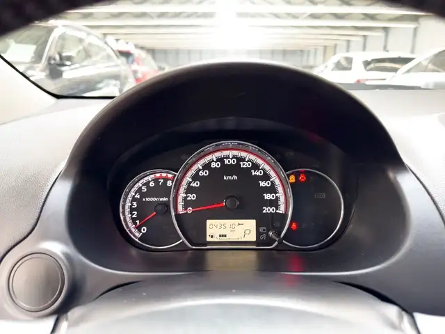 Mitsubishi Space Star view 7