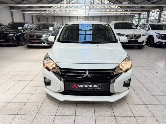 Mitsubishi Space Star view 2