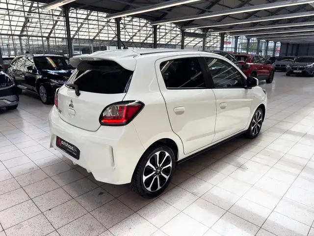 Mitsubishi Space Star view 5