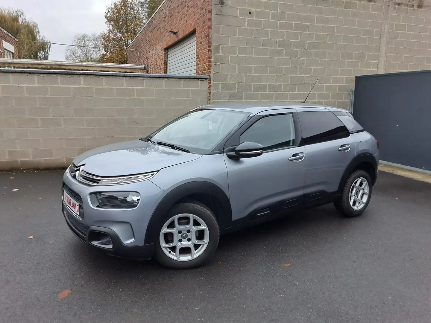 Citroen C4 Cactus 1.2 PureTech Shine*AUTOMAAT CARPLAY CAMERA 1ST EIG Gris - 2